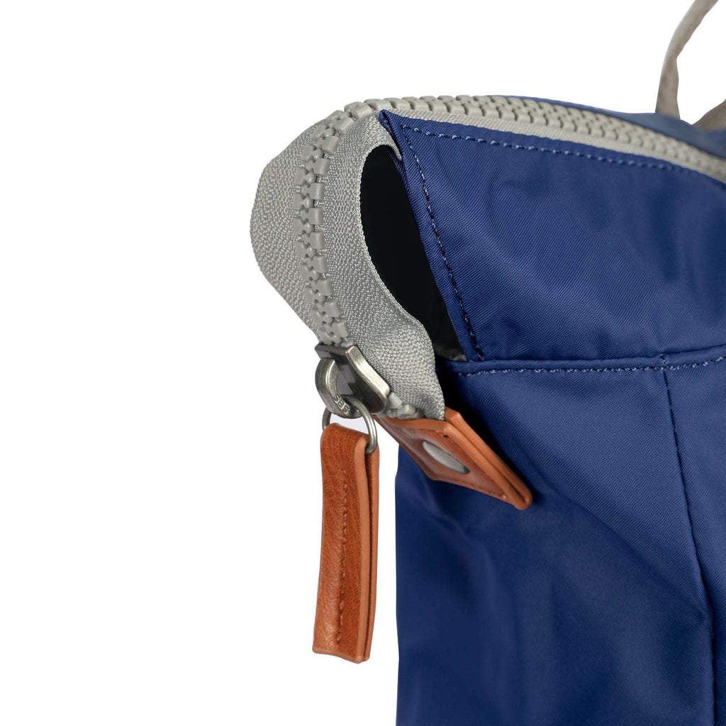 Roka Bantry B Small Burnt Blue.