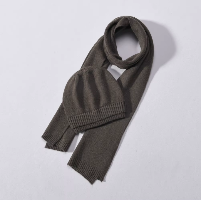 Karen Koo Set - Olive Matching Hat & Scarf