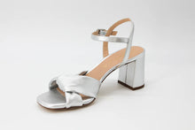 Load image into Gallery viewer, Unisa Silver leather Sandal|MEDWAYS
