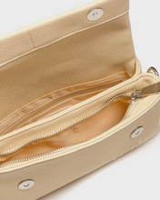 Load image into Gallery viewer, Wonders Vanilla Handbag|WB54020V
