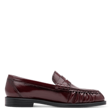 Load image into Gallery viewer, Tamaris Burgundy Loafer|124251568
