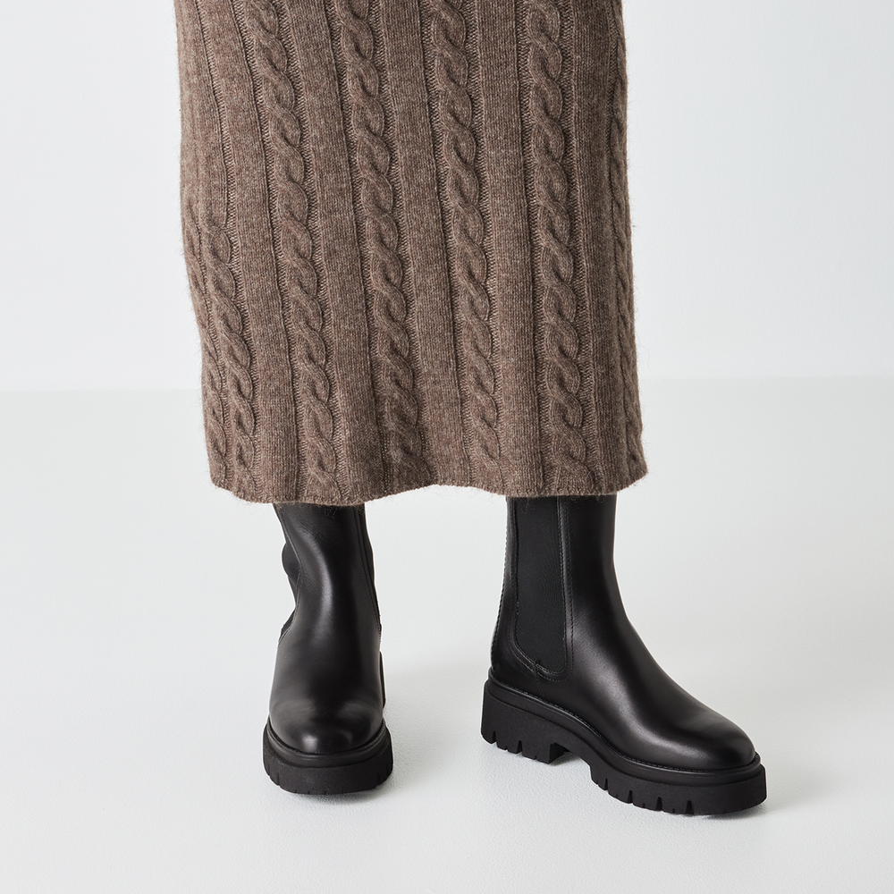 Tamaris Black Leather Chelsea Boot|125992001