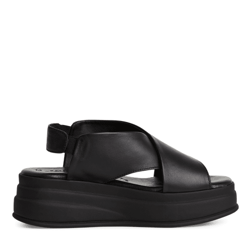 Tamaris Black Platform Sandal|2830344001