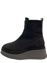 Load image into Gallery viewer, Marco Moreo G1304BK- Ankle Boot.
