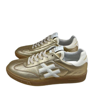 Another Trend A0382643- Trainer.