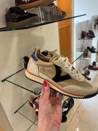 Victoria Gold Metal Trainer|1158102GL