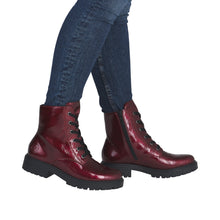 Load image into Gallery viewer, Rieker Z284133- Ankle Boot.
