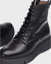 Load image into Gallery viewer, Wonders A9350WBLK- Ankle Boot.
