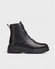 Load image into Gallery viewer, Wonders A9350WBLK- Ankle Boot.
