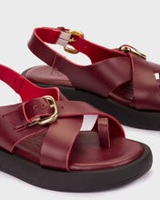 Load image into Gallery viewer, Wonders Burgundy Strap Sandal|AB1332M
