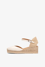 Load image into Gallery viewer, Unisa Beige Leather Espadrille |CISCAIV

