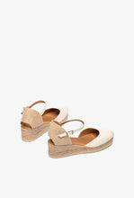 Load image into Gallery viewer, Unisa Beige Leather Espadrille |CISCAIV
