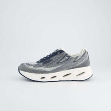 Load image into Gallery viewer, Tenhag 0506027- Trainer.
