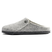 Load image into Gallery viewer, Gray felted wool slippers with a button on a white background
