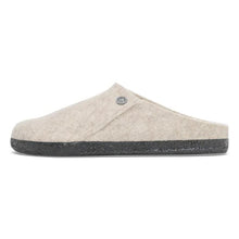 Load image into Gallery viewer, Beige slipper with a black sole on a white background
