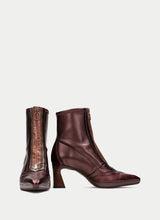 Load image into Gallery viewer, Hispanitas CHI254186- Ankle Boot.
