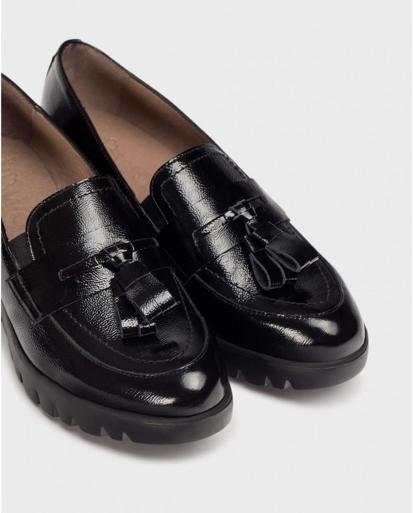 Wonders C33342NEG- Slip On.