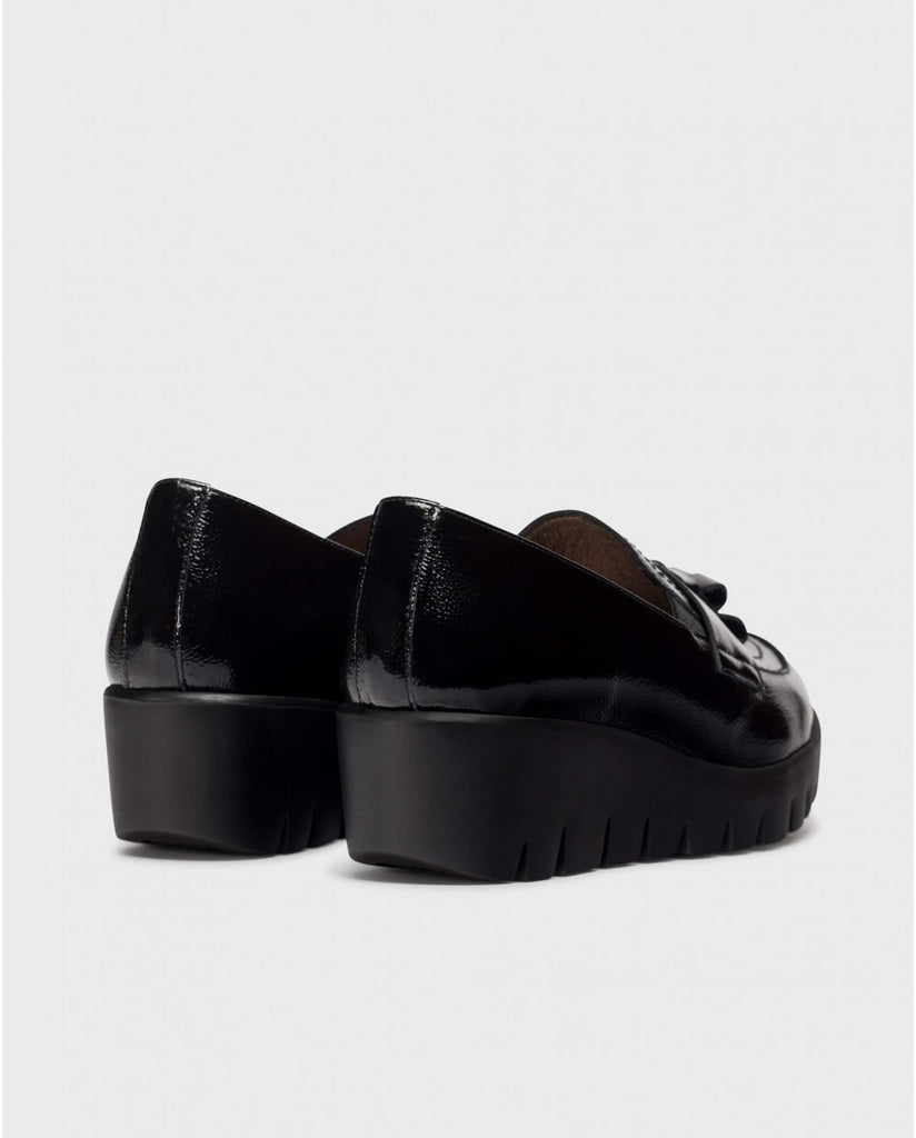 Wonders C33342NEG- Slip On.