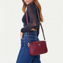 Load image into Gallery viewer, Guess HWBG69WIN- Meridian Camera Bag.
