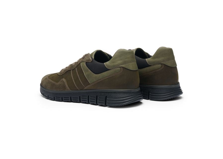 Ara 112340105-Trainer.