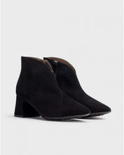 Load image into Gallery viewer, Wonders I9013- Ankle Boot
