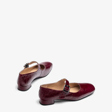 Load image into Gallery viewer, Unisa Burgundy Patent Mary Jane|CULVERBOR
