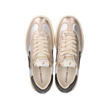 Load image into Gallery viewer, Another Trend Platform Metallic Trainer|A03561E5
