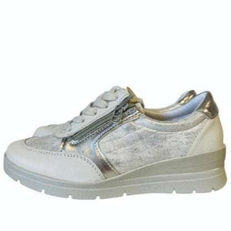 Karen Koo 9639198- Trainer.