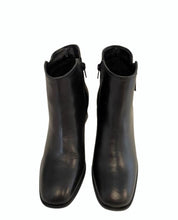 Load image into Gallery viewer, Karen Koo 920007BLK- Leather Ankle Boot
