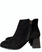 Load image into Gallery viewer, Karen Koo 920007SUE- Suede Ankle Boot
