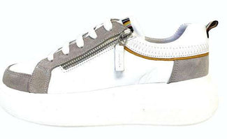 Kkaren Koo 242335BG- Trainer.