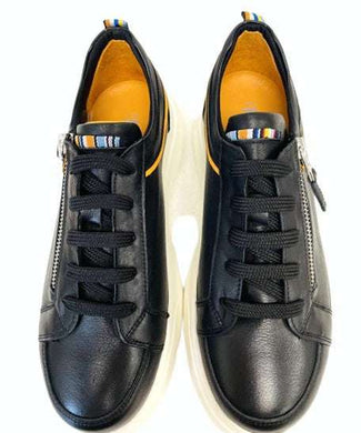 Kkaren Koo 242335BLK- Trainer.