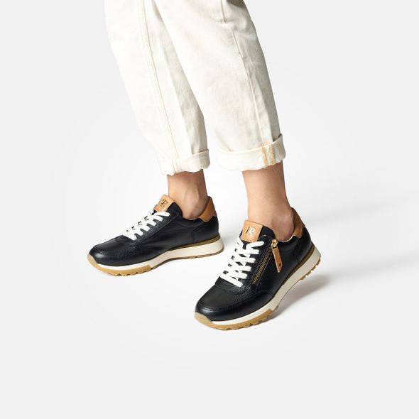 Paul Green 5310028- Trainer.