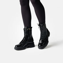 Load image into Gallery viewer, Paul Green 8216028- Ankle Boot.
