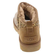 Load image into Gallery viewer, Ugg 1149270CHS- Ankle Boot
