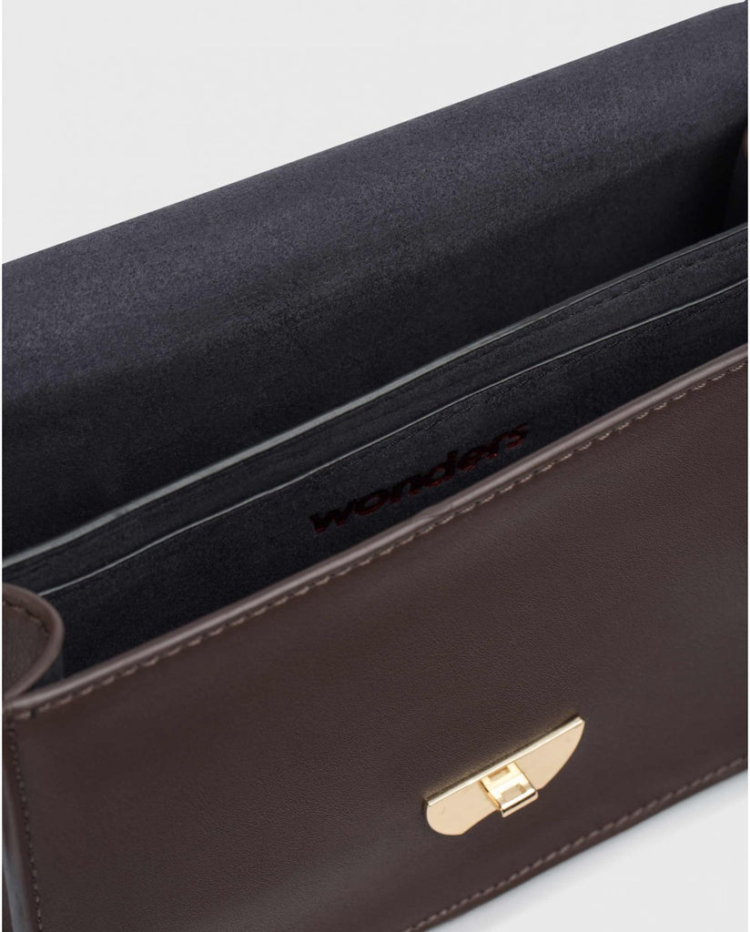 Wonders WB46062BR- Bag.