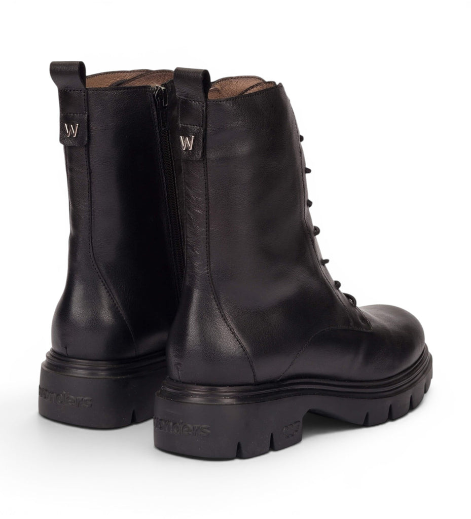 Wonders Black Laced Ankle Boot|A4313NE