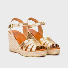 Load image into Gallery viewer, Wonders Gold Wedge Sandal|YHPI2671O

