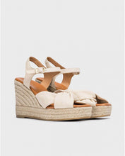 Load image into Gallery viewer, Wonders shoe suite spring/summer 2025
