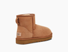 Load image into Gallery viewer, tan ugg classic mini 
