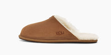 Load image into Gallery viewer, Ugg 1123660CHE- Hyde Slippers
