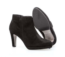Load image into Gallery viewer, Gabor 9577017 - Ankle Boot
