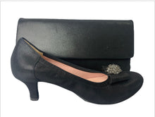 Load image into Gallery viewer, Le Babe Black Court Shoe with Matching Bag
